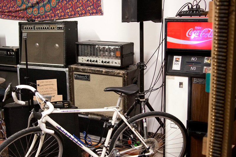 Dean Costello Audio Heavy Metal Warfare guitar head amp tube practice space emperor cab Roland jazz chorus Bianchi volpe band practice