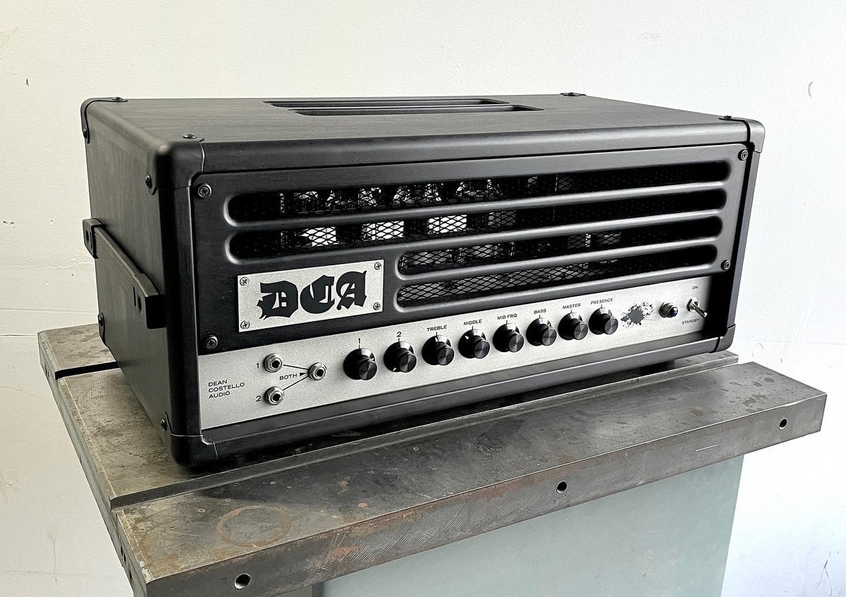 DCA Black mark bass amp guitarist bassist kt88 tube amp Dean Costello Audio 300W 12ax7 12at7 delta table saw contractors saw recording