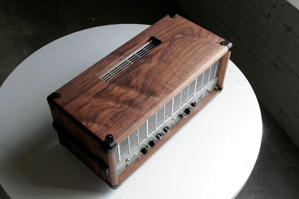 DCA HMW walnut finish handmade heavy metal warfare amp amplifier 6CA7 power tubes 12ax7 preamp tubes made by hand in Chicago Illinois USA Dean Costello Audio